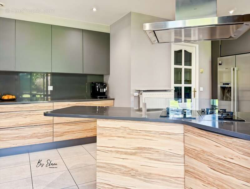 Maison à BUSSY-SAINT-GEORGES