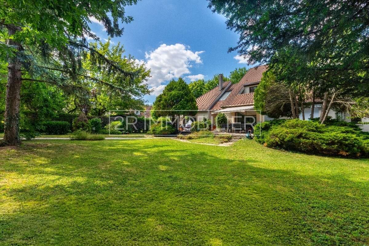 Maison à LAGNY-SUR-MARNE