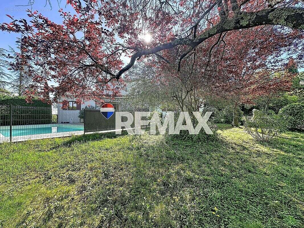 Maison à BOISSET-ET-GAUJAC