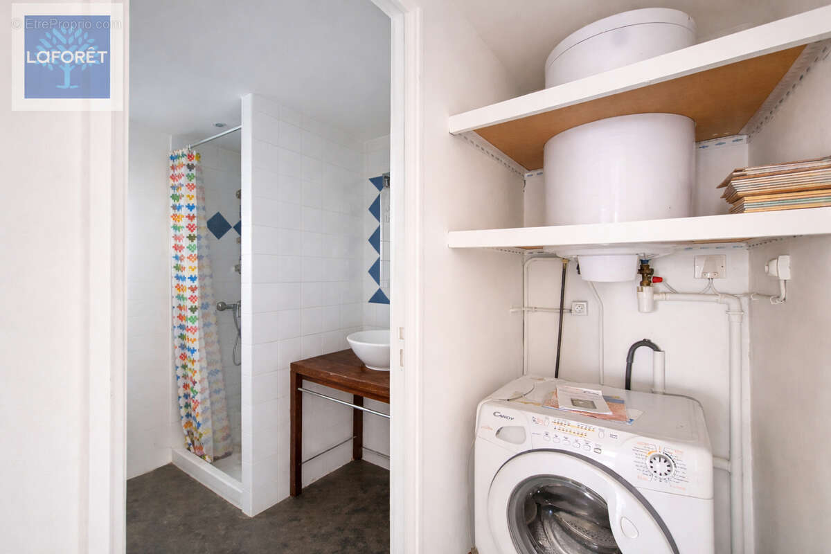 Appartement à VALLAURIS