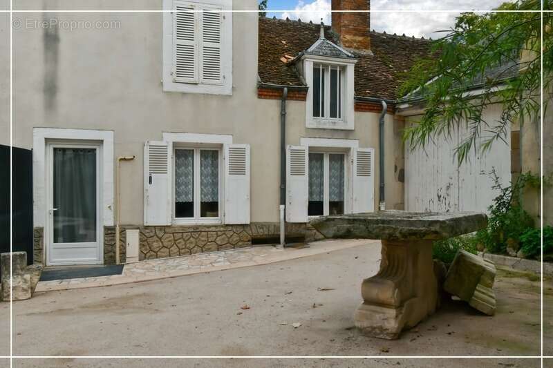 Maison à CHATEAUMEILLANT