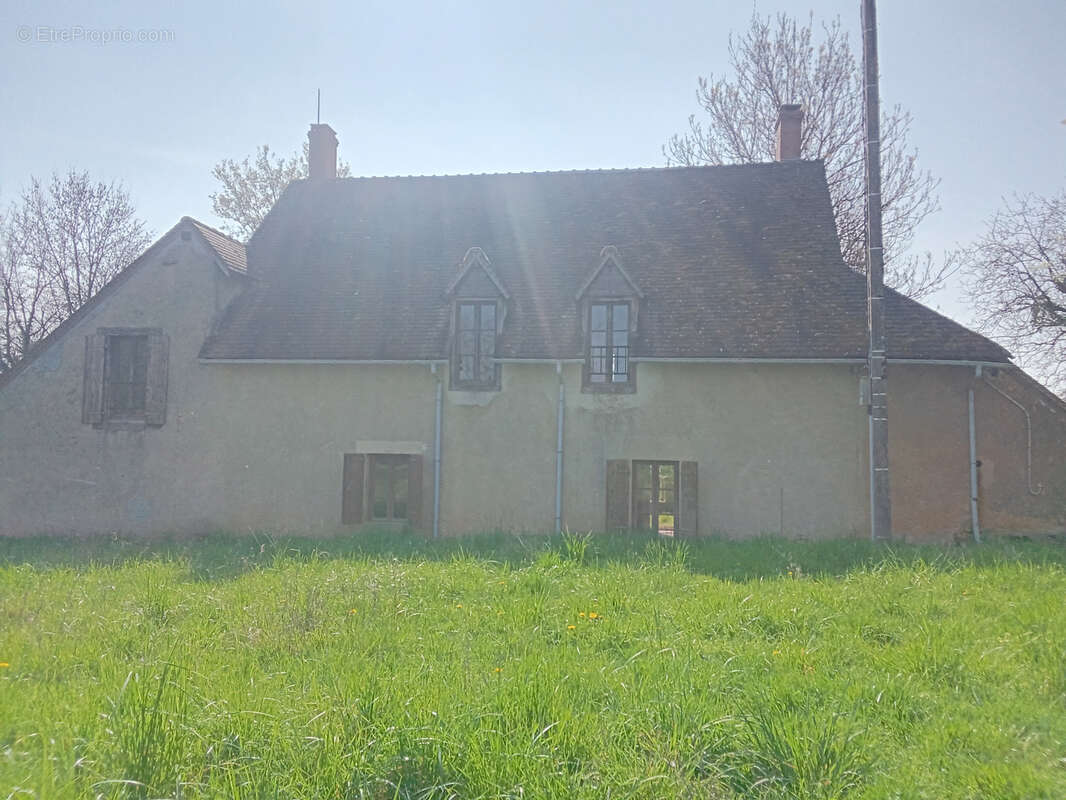 Maison à GERMIGNY-L'EXEMPT