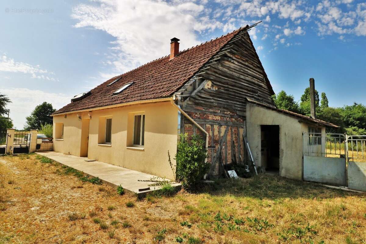 Maison à MELLEROY