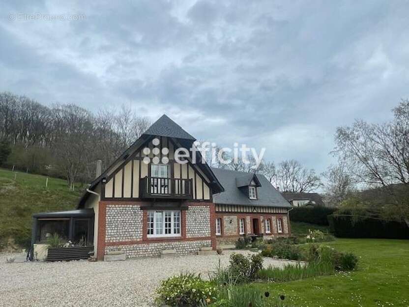 Maison à COLLEVILLE