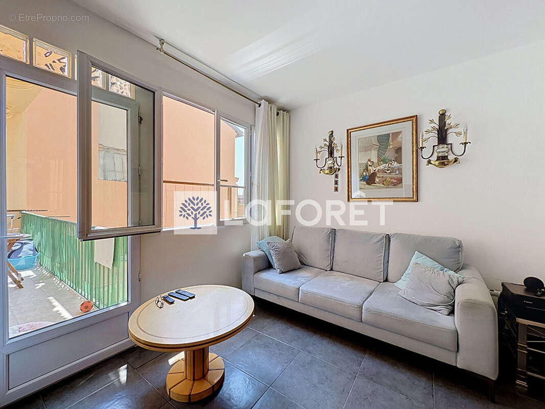 Appartement Centre-ville  Beausoleil 4 pièce(s) 71 m2 - photo 2