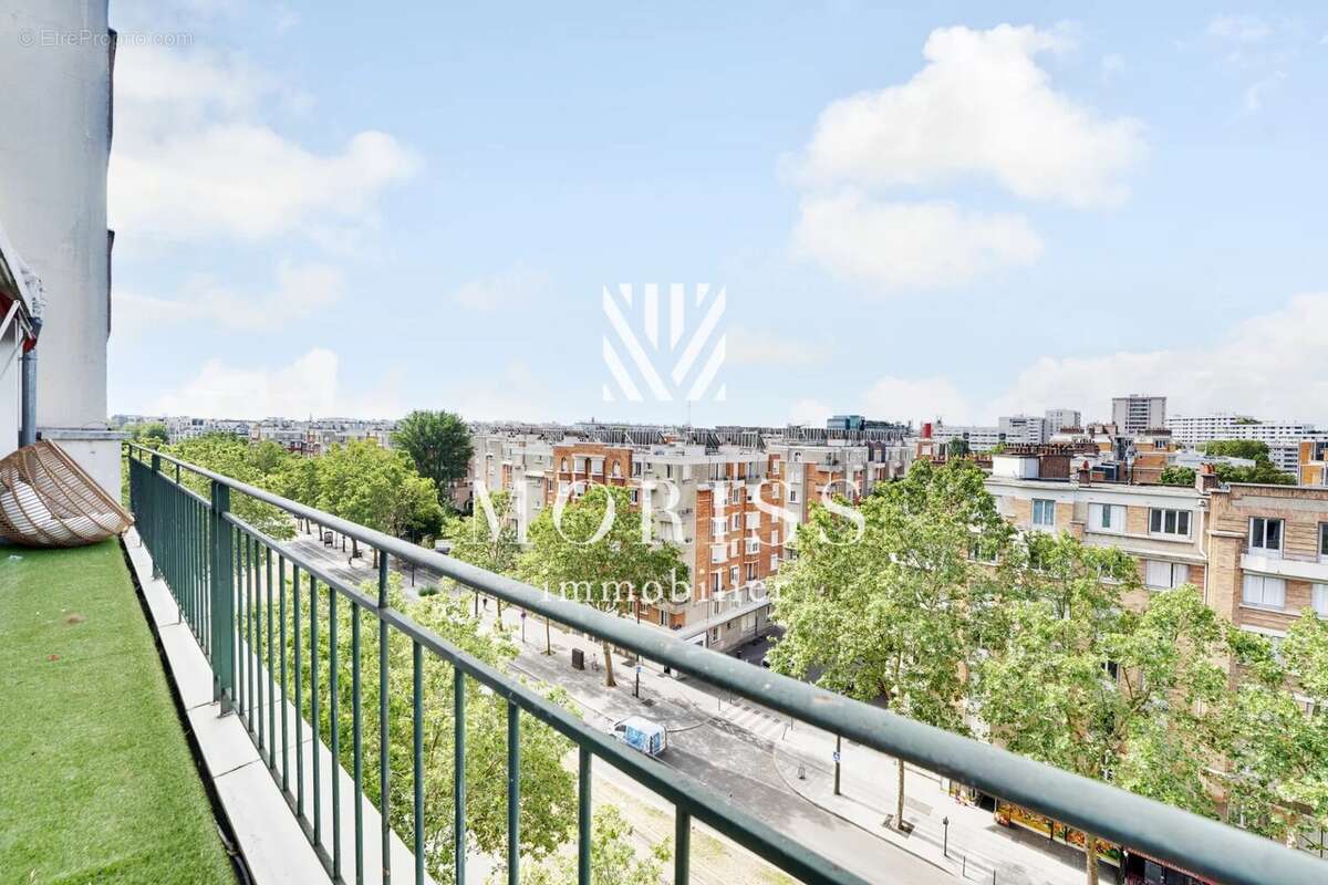 Appartement à PARIS-14E