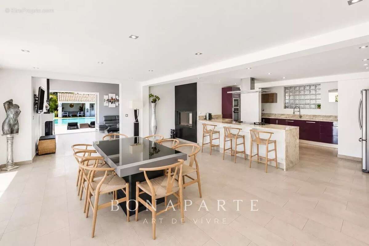Roquebrune-sur-argens - nouveauté exclusivité propriété aux prestations haut de gamme - photo 10