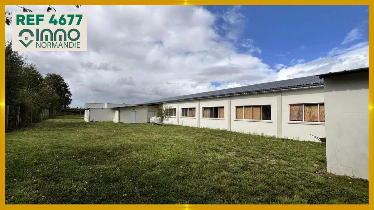 Batiments commerciaux à Bernay sur près de 1ha - photo 2