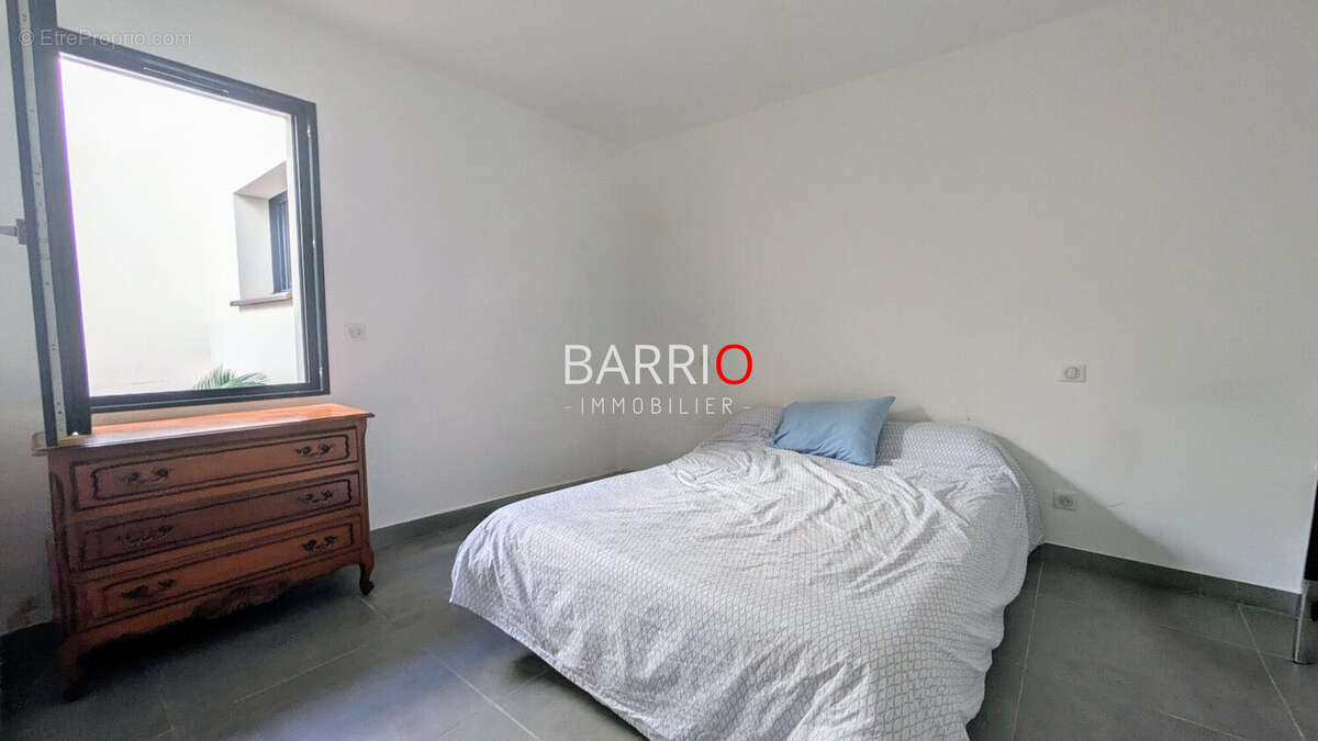 Maison à VILLELONGUE-DELS-MONTS