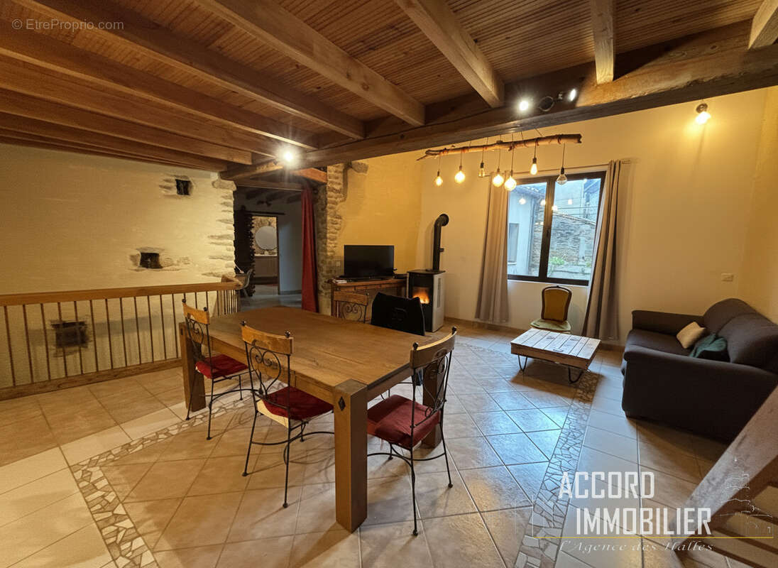 Maison à LA LIVINIERE