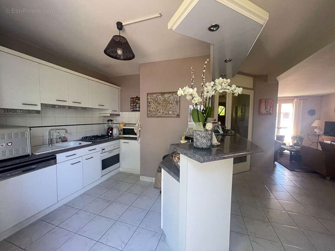 Maison à SAINT-SEBASTIEN-SUR-LOIRE