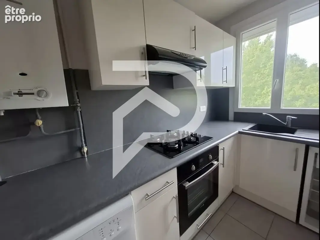 Appartement Mourenx 3 pièces de 57 m² - photo 2