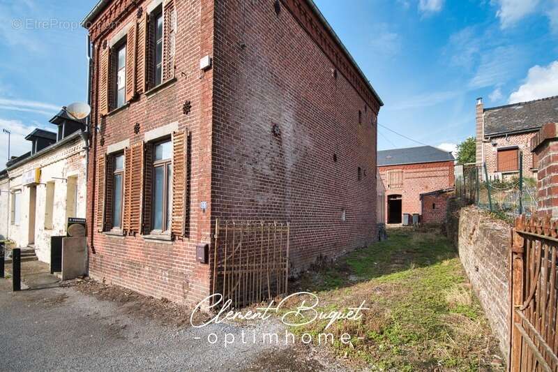 Maison à LE NOUVION-EN-THIERACHE