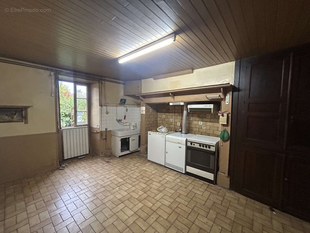 Maison et grange à rénover-Pinsac 46 - photo 3