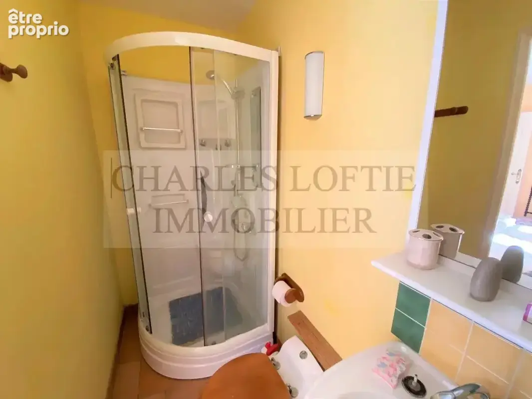  Très jolie maison en pierre avec grange aménagée et beau jardin - photo 27