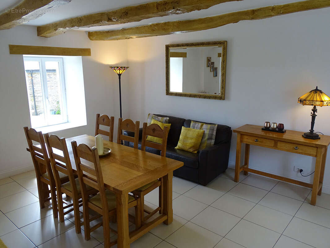 Maison à TREBRIVAN