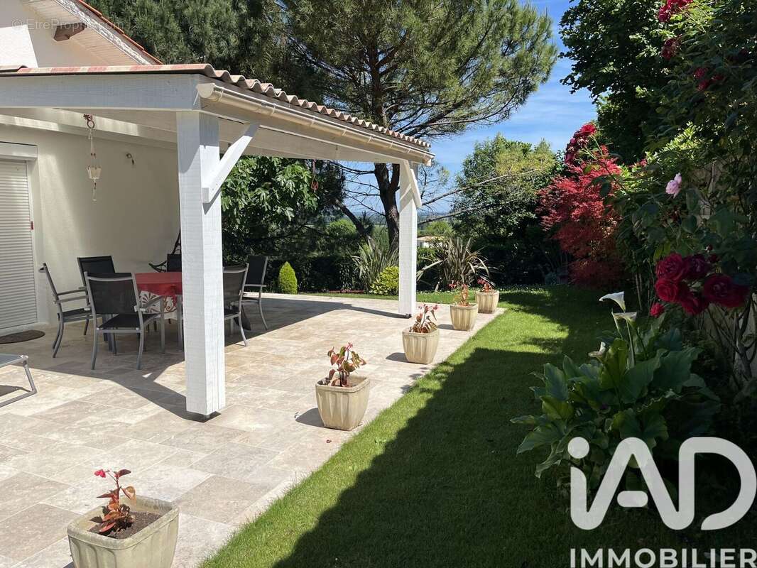 Photo 2 - Maison à ARCHIAC