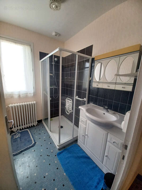 Maison à YDES
