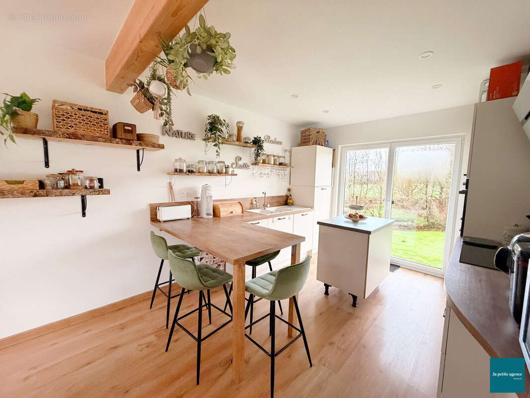 Maison à LES MOUTIERS-EN-CINGLAIS