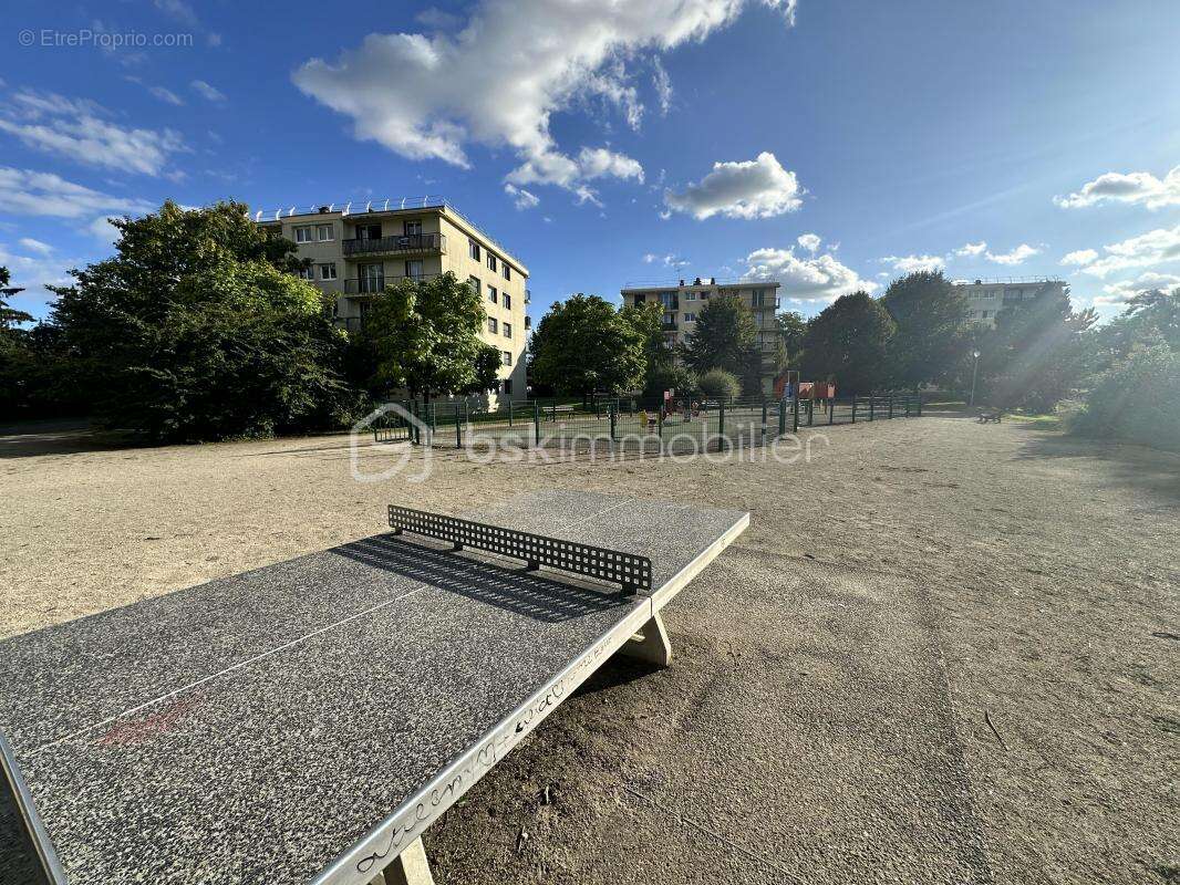 Appartement à MENNECY