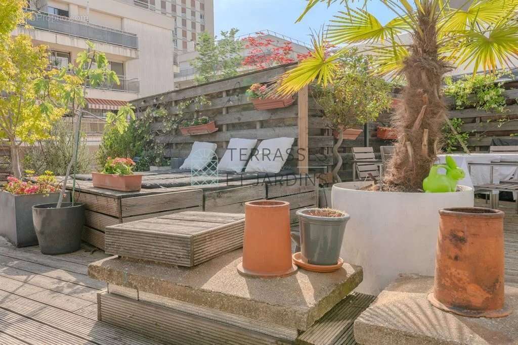 Appartement à PARIS-20E