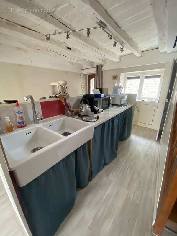 Maison rénovée avec garage, terrasse et jardin - photo 3