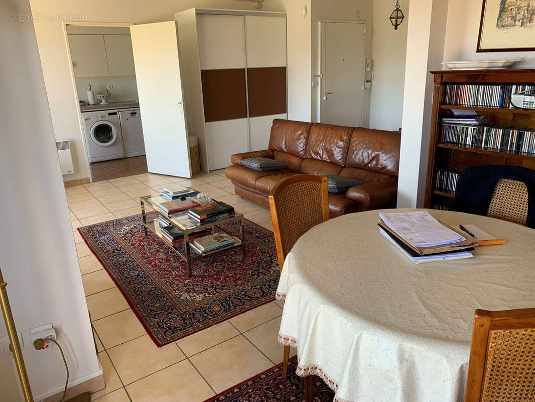 Appartement à MARSEILLE-8E