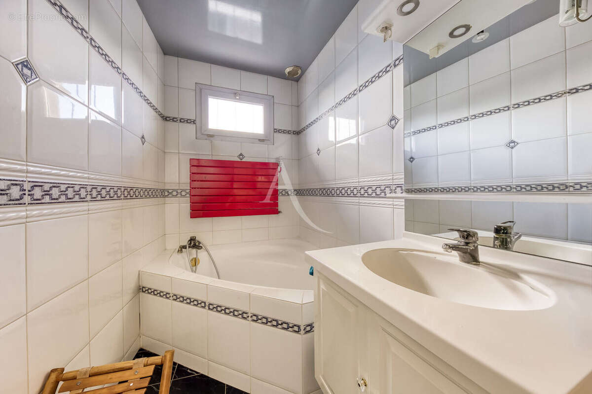 Maison à OZOIR-LA-FERRIERE