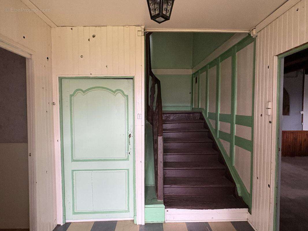 Maison à ALBUSSAC