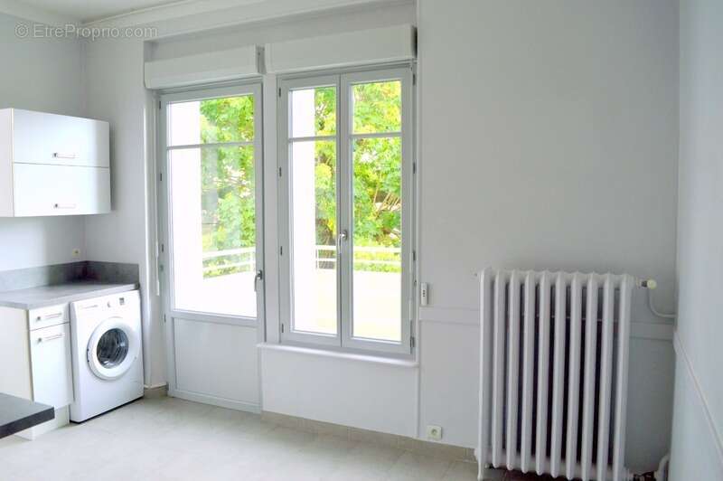 Appartement à vendre 3 pièces MONTCEAU LES MINES (71) - photo 4