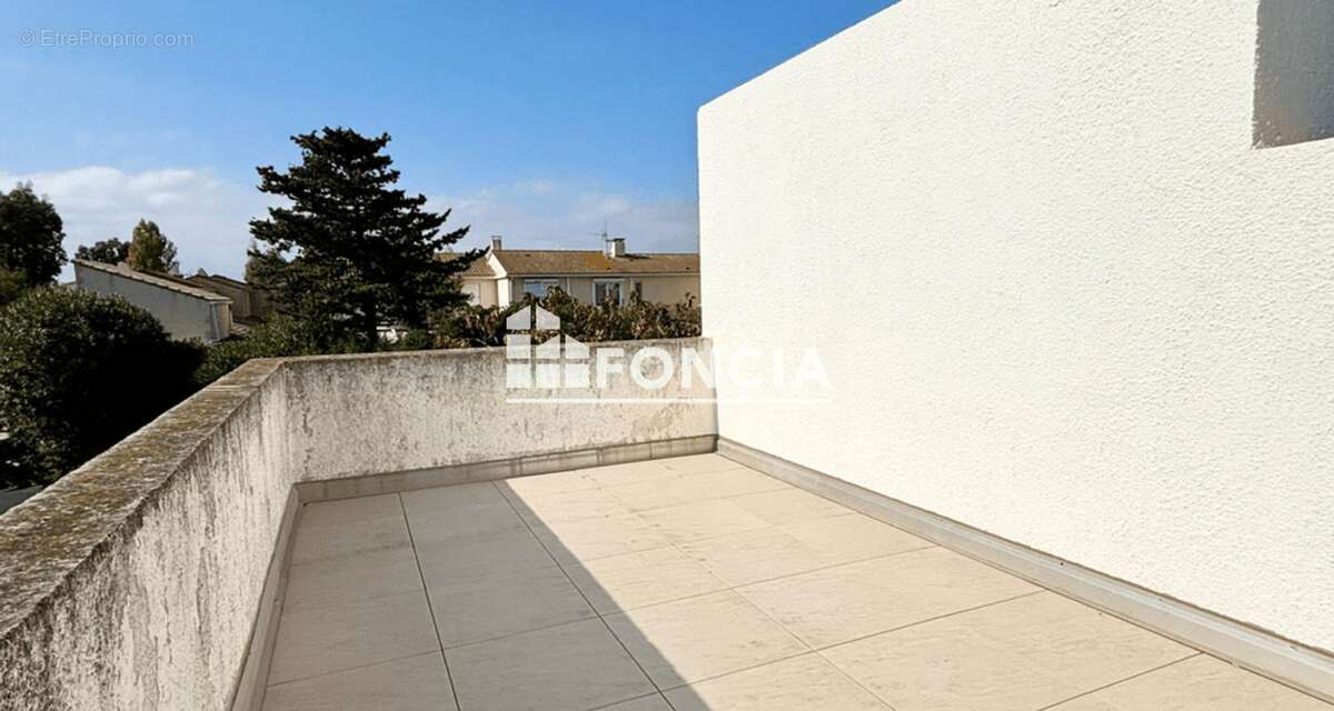 CANET SUD – Villa T3 avec Garage – Jardin - Terrasse – 400 m Plage – Résidence Arborée et Sécurisée - photo 4