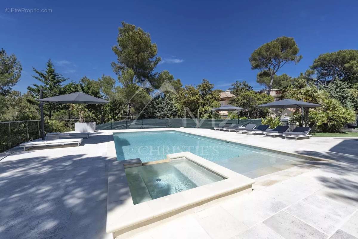 Maison à SAINT-RAPHAEL