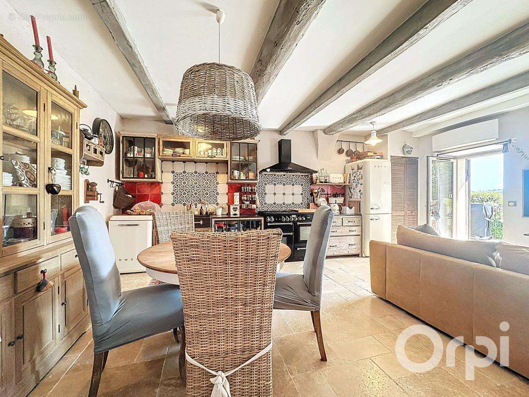 Maison à VILLENEUVE-LOUBET