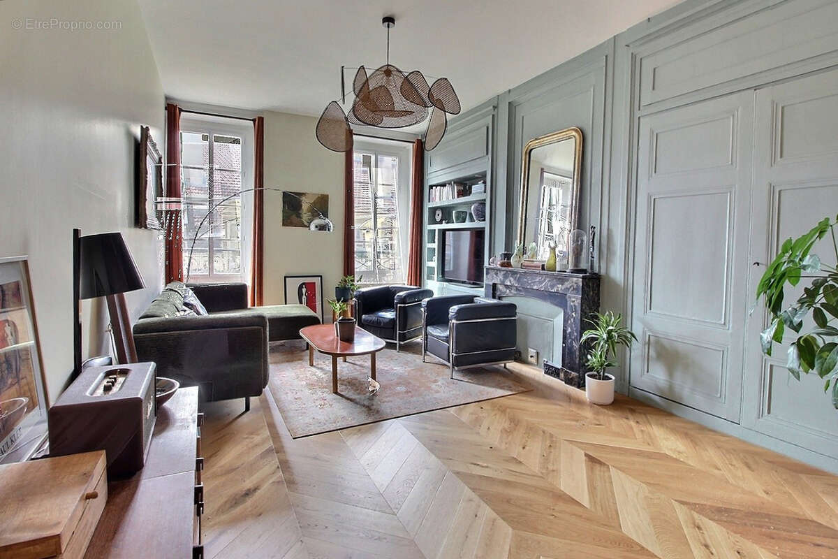 Appartement à LYON-6E