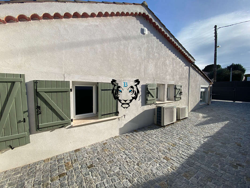 Maison à ROQUEBRUNE-SUR-ARGENS