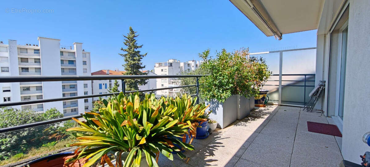 Toit terrasse Juan-les-Pins 4 pièces 78.16 m2 - photo 14