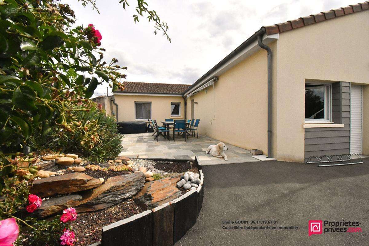 Maison à CHEMILLE