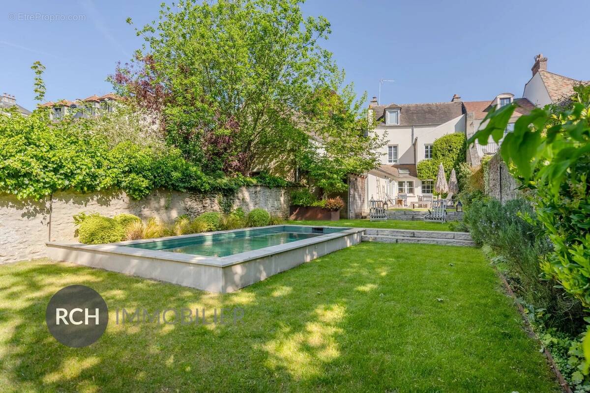Maison à MONTFORT-L'AMAURY
