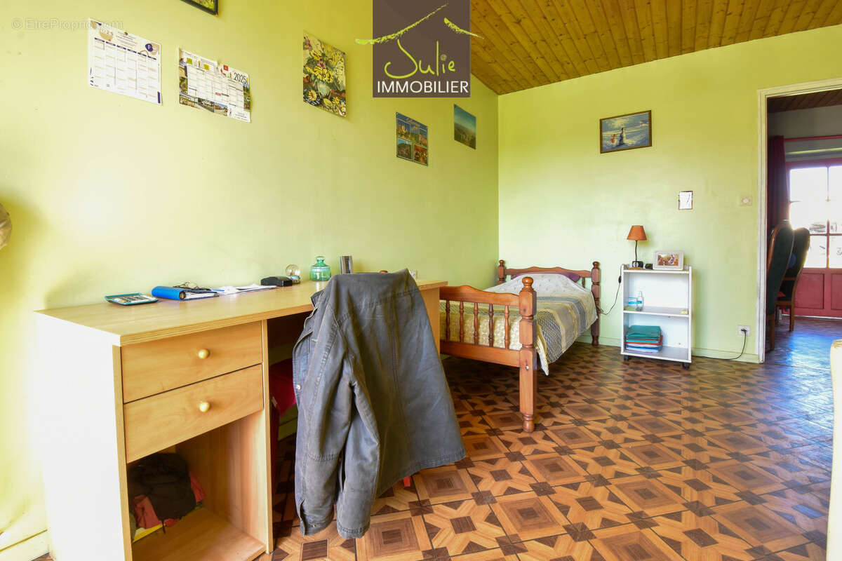 Maison à MONCOUTANT