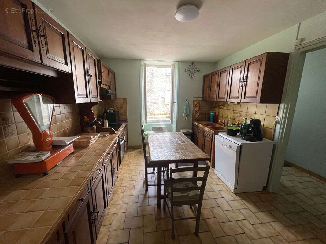 Maison à BREUIL-MAGNE