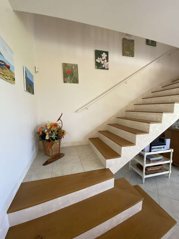 Maison à GIFFAUMONT-CHAMPAUBERT