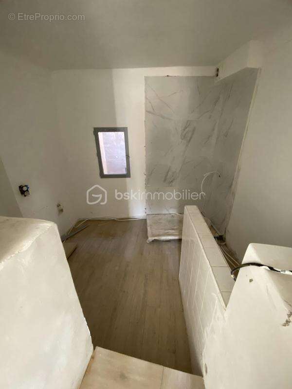 Immeuble à rénover – 150 m² – Fort potentiel investisseur - photo 6