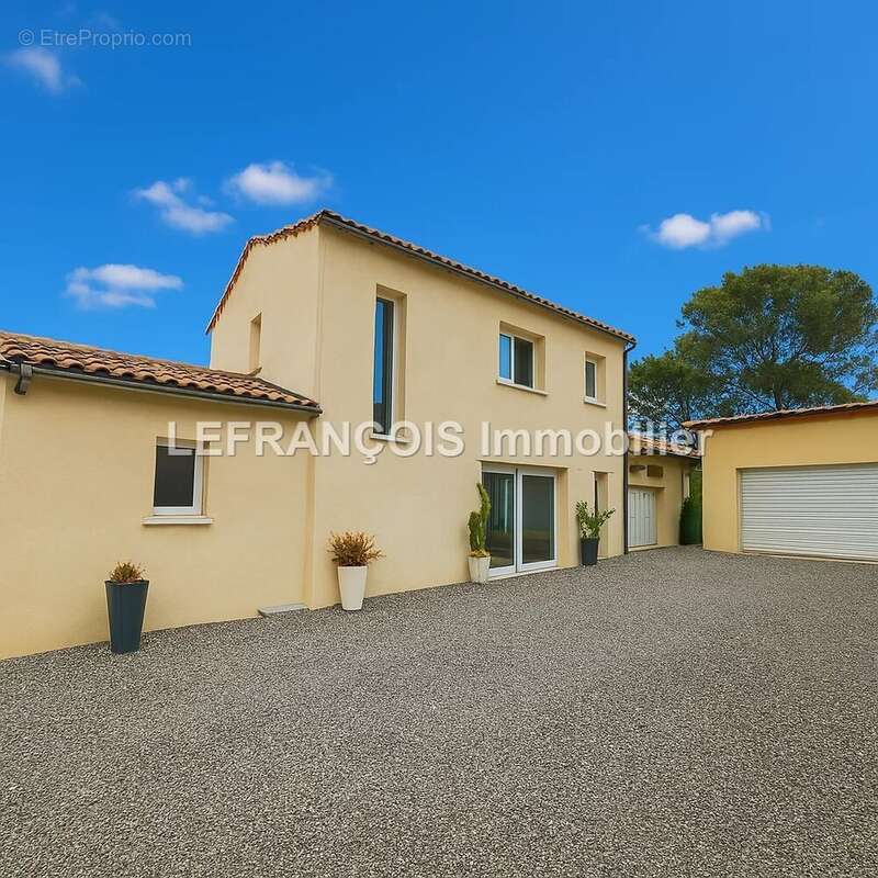 Maison à PEYMEINADE