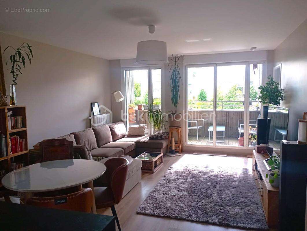 Appartement à BUSSY-SAINT-GEORGES