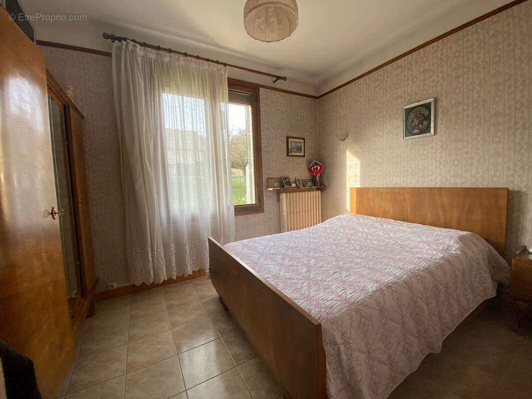 Maison à LA CHAPELLE-REANVILLE