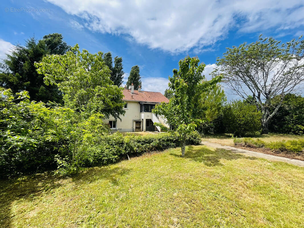 Maison à MIGNALOUX-BEAUVOIR