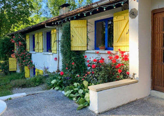 facade - Maison à FOUGAX-ET-BARRINEUF