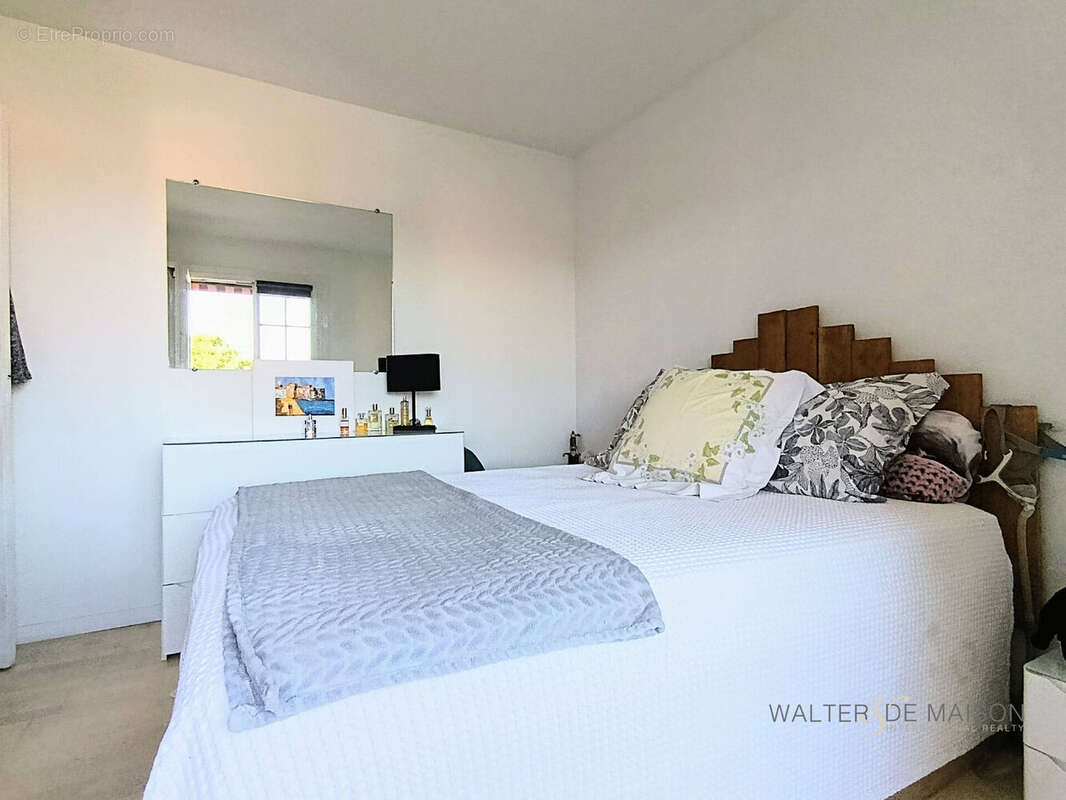 Appartement à LA CROIX-VALMER