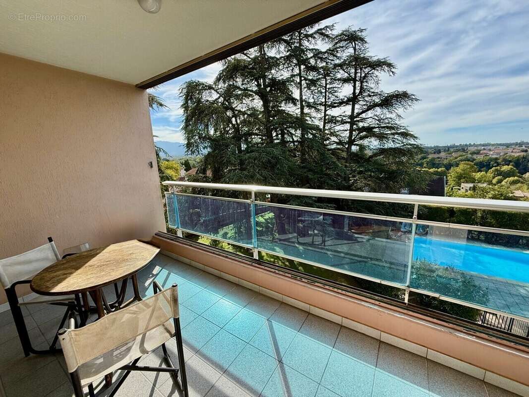 Appartement à ROMANS-SUR-ISERE