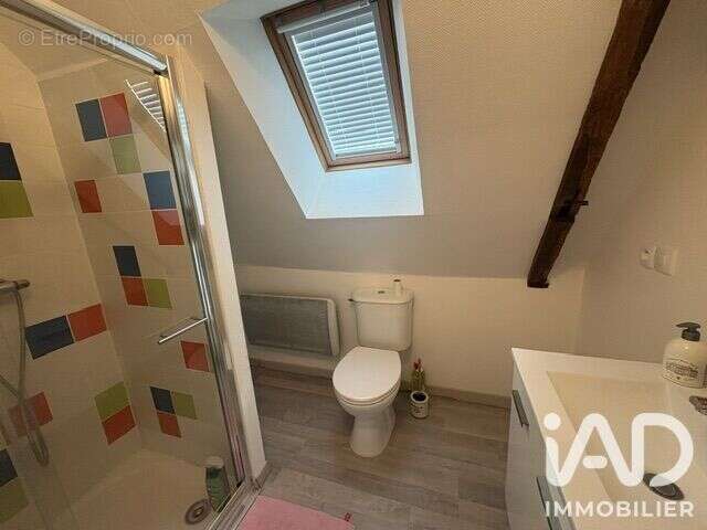 Photo 8